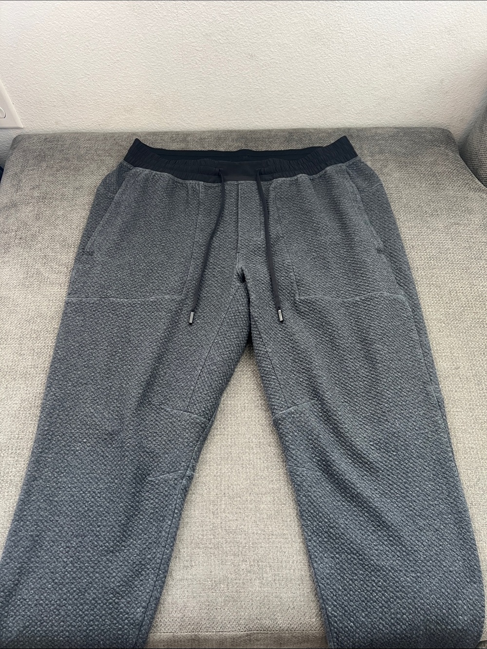 lululemon athletica Men's Quilted Dark Gray Joggers